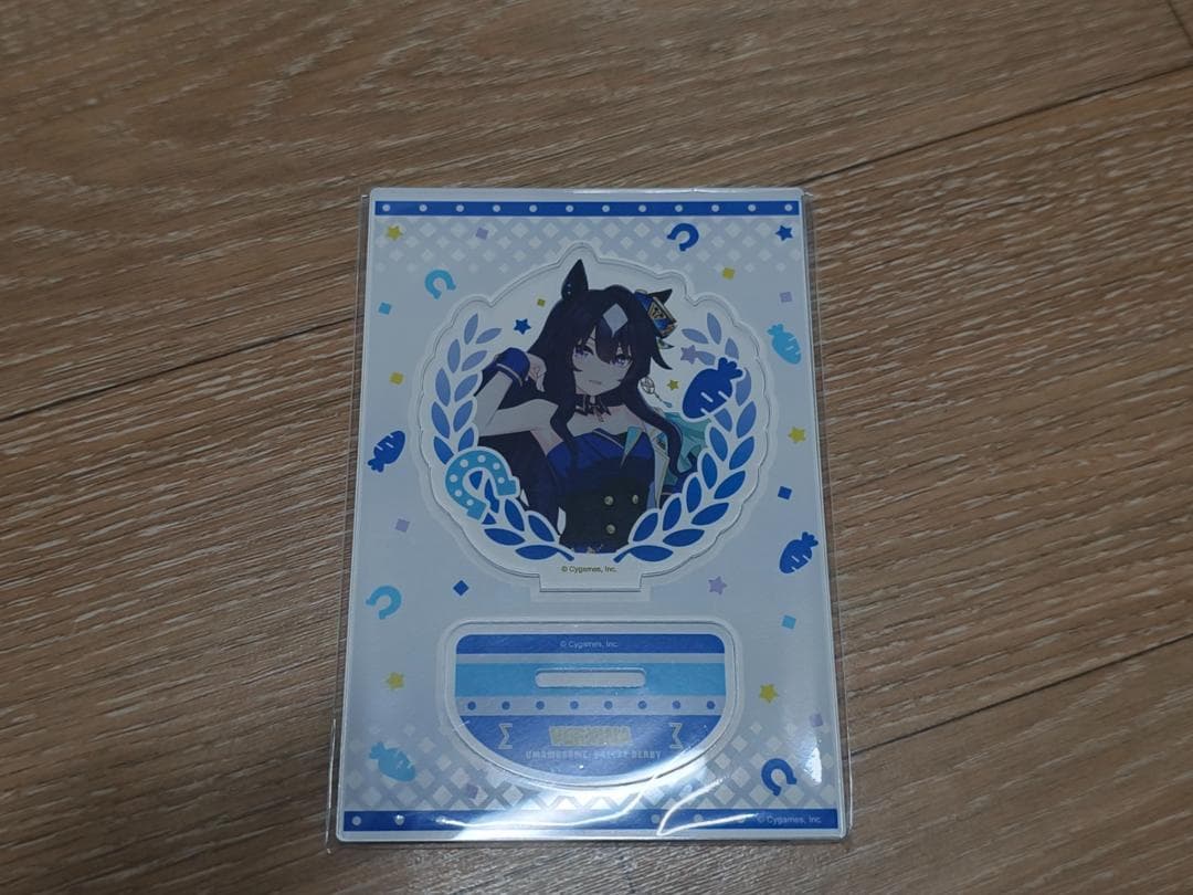 ウマ娘　FANBASE　アクリルスタンド　ヴィルシーナ