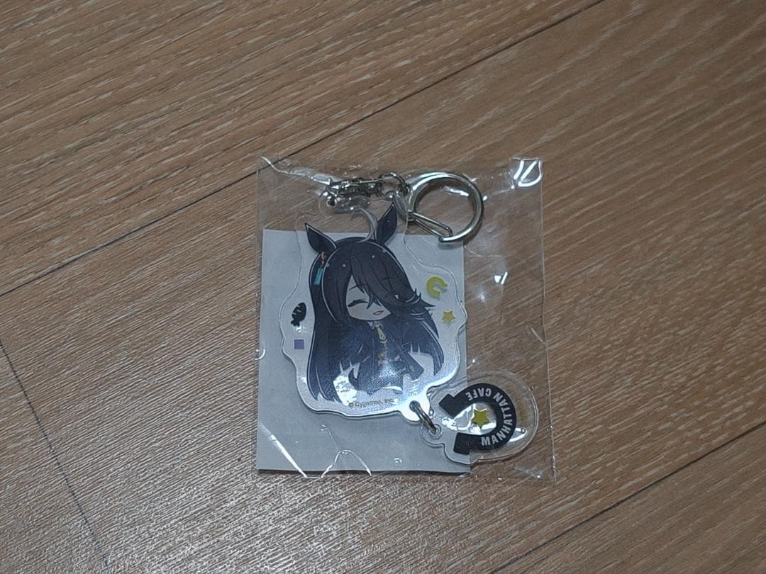 ウマ娘　FANBASE　アクリルキーホルダー　マンハッタンカフェ