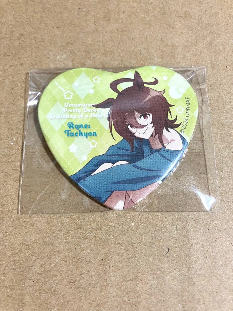 ウマ娘 アグネスタキオン ハート缶バッジ
