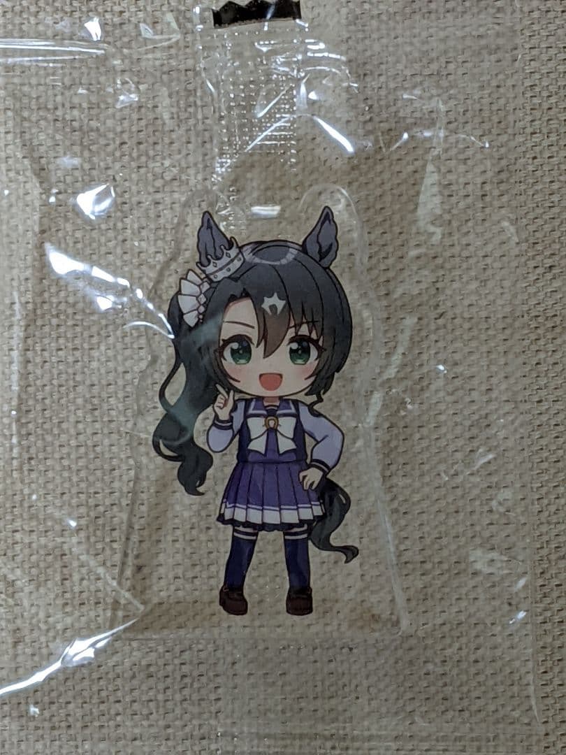 ウマ娘 サトノクラウン ぶあついアクリルスタンド